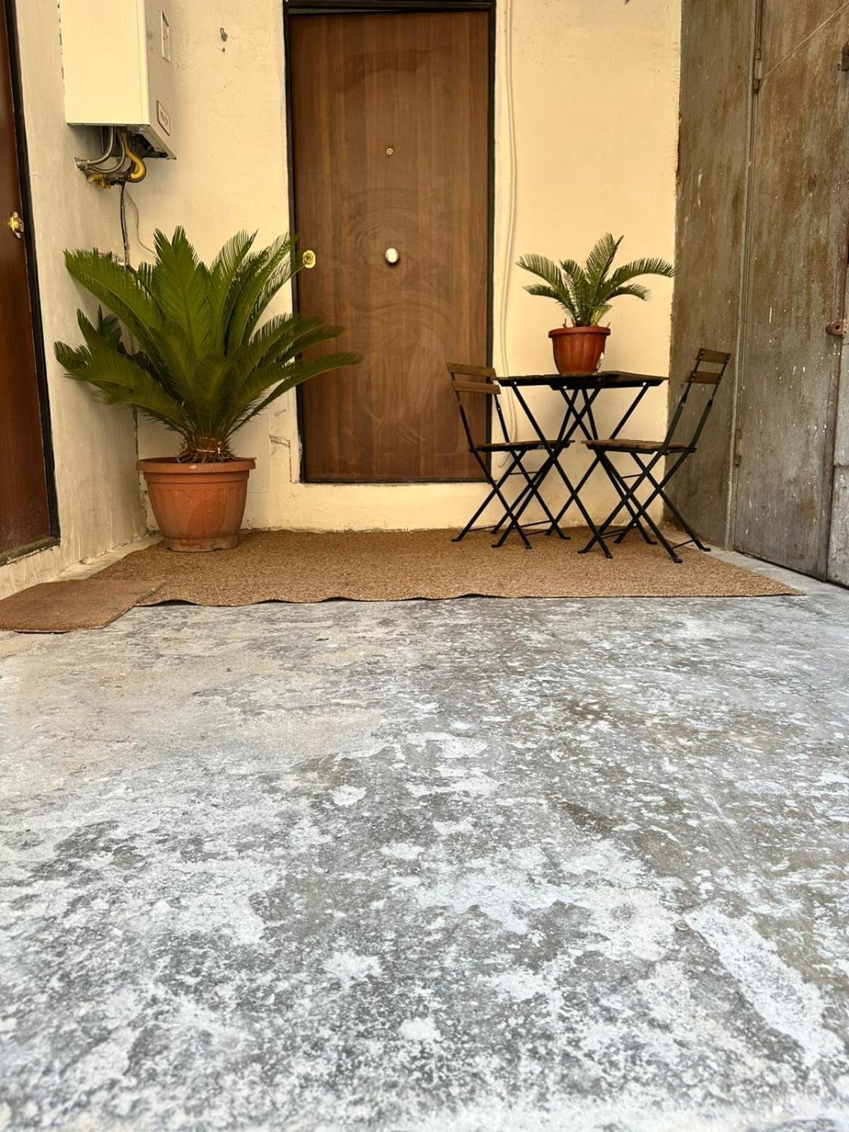 Hv Suites Decumanus Napoli Esterno foto
