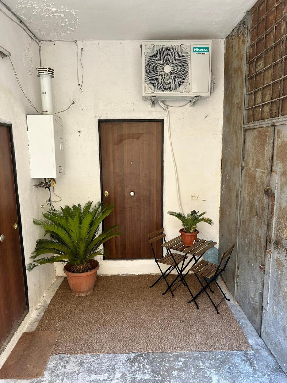 Hv Suites Decumanus Napoli Esterno foto